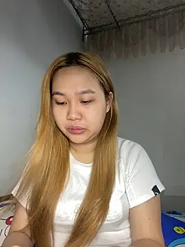 Snapshot of Odette68 chatting on 05/16/26, 11:25 Odette68 online show from 05/16/26, 11:25