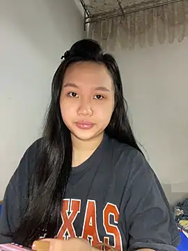 Odette68 online show from 07/02/26, 12:54