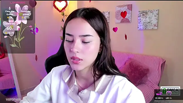 Snapshot of Veronica_isaza__ chatting on 03/10/25, 03:41 Veronica isaza online show from 03/10/25, 03:41