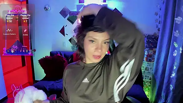 Snapshot of cocochanell6666 chatting on 12/25/24, 07:14 cocochanell6666 online show from 12/25/24, 07:14