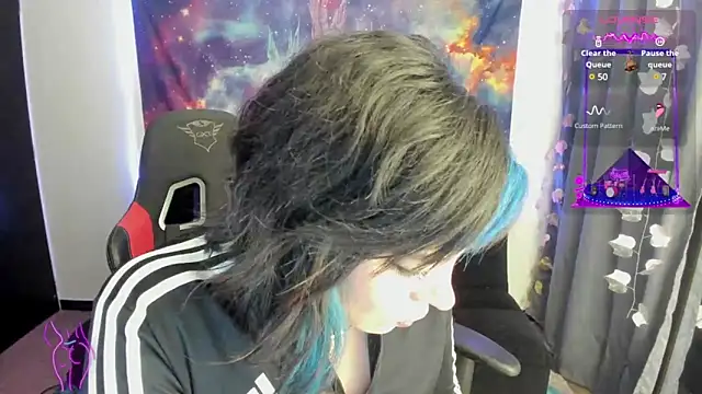 Snapshot of cocochanell6666 chatting on 01/12/25, 01:21 cocochanell6666 online show from 01/12/25, 01:21