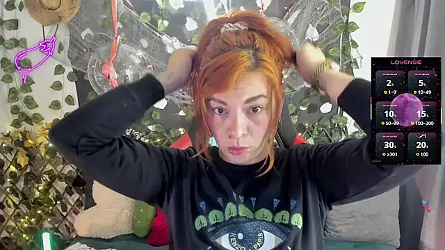 Snapshot of cocochanell6666 chatting on 10/16/25, 07:20 cocochanell6666 online show from 10/16/25, 07:20