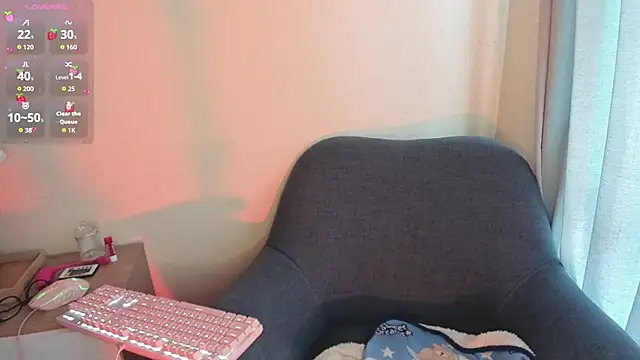 Snapshot of lovely__martina chatting on 09/24/25, 09:29 lovely  martina online show from 09/24/25, 09:29