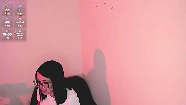 Snapshot of lovely__martina chatting on 10/28/25, 08:55 lovely  martina online show from 10/28/25, 08:55