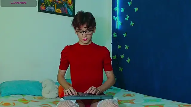 arnold laurent  online show from 10/21/25, 06:03