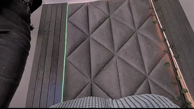 AbbyWathson online show from 11/20/25, 07:57