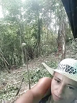 Snapshot of andreu_mature chatting on 03/03/25, 07:17 andreu mature online show from 03/03/25, 07:17