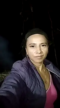 Snapshot of andreu_mature chatting on 03/13/25, 05:00 andreu mature online show from 03/13/25, 05:00