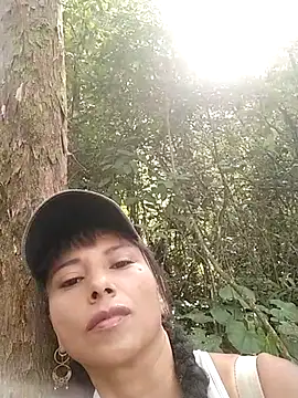 Snapshot of andreu_mature chatting on 03/18/25, 09:10 andreu mature online show from 03/18/25, 09:10