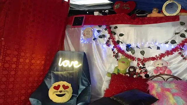 Snapshot of andreu_mature chatting on 03/22/25, 11:42 andreu mature online show from 03/22/25, 11:42