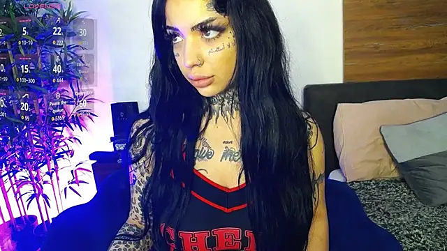 CreamyInkky  online show from 04/02/26, 07:06