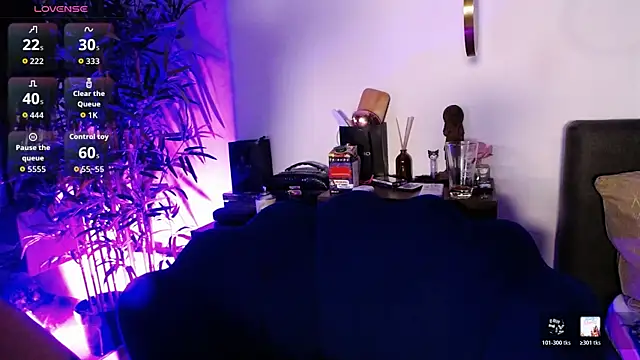 CreamyInkky  online show from 04/24/26, 06:16