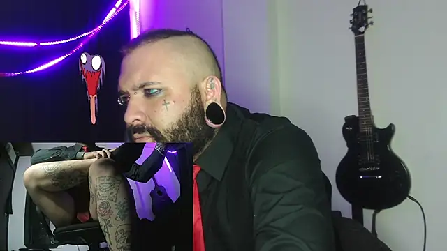 Snapshot of darkclothes chatting on 01/01/25, 06:37 darkclothes online show from 01/01/25, 06:37