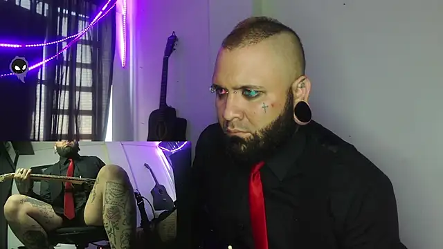 Snapshot of darkclothes chatting on 01/01/25, 04:39 darkclothes online show from 01/01/25, 04:39