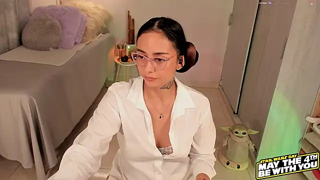 Aleja24Evans online show from 05/05/26, 02:08