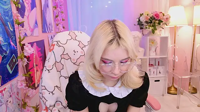 Snapshot of Coconut_Mia chatting on 03/10/25, 02:50 Coconut Mia online show from 03/10/25, 02:50