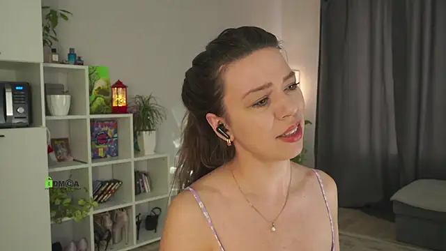 Snapshot of Victoria1Love chatting on 01/30/25, 10:29 Victoria1Love online show from 01/30/25, 10:29