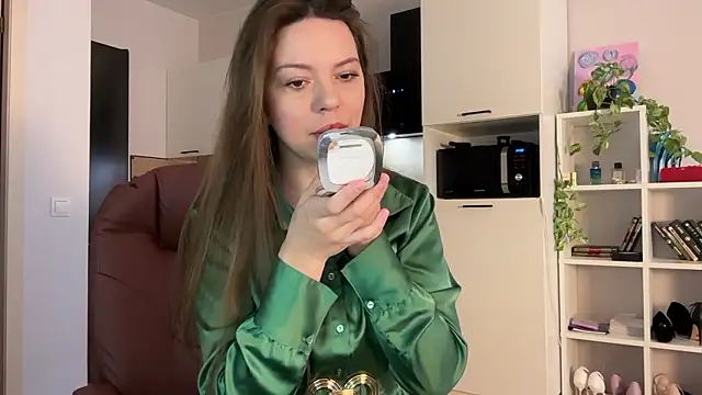 Victoria1Love online show from 02/13/26, 01:51