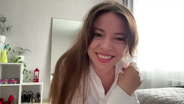 Victoria1Love online show from 04/19/26, 10:25