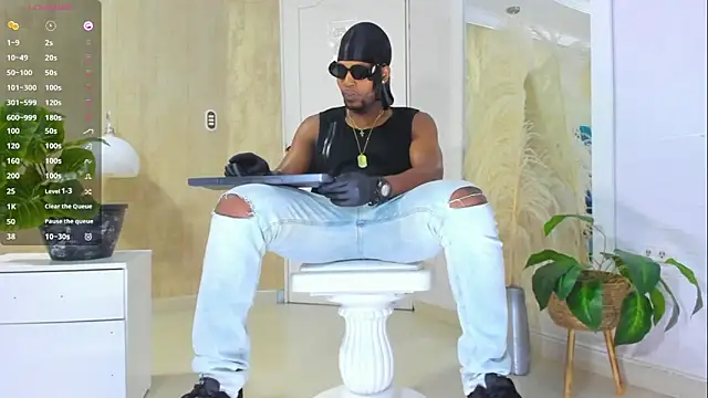 RicoBrown777  online show from 04/19/26, 03:50