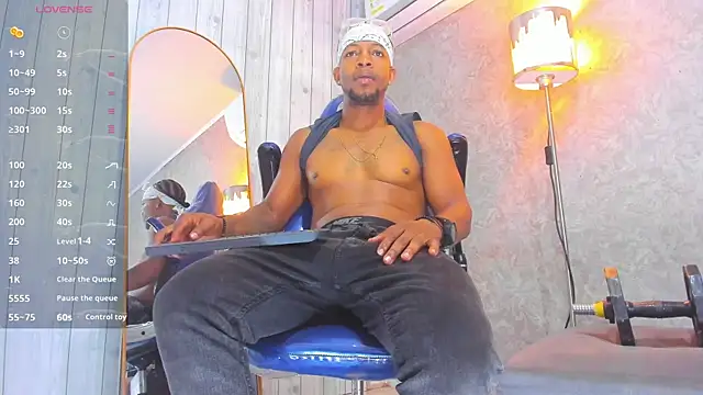 Snapshot of RicoBrown777_ chatting on 07/25/26, 12:25 RicoBrown777 online show from 07/25/26, 12:25