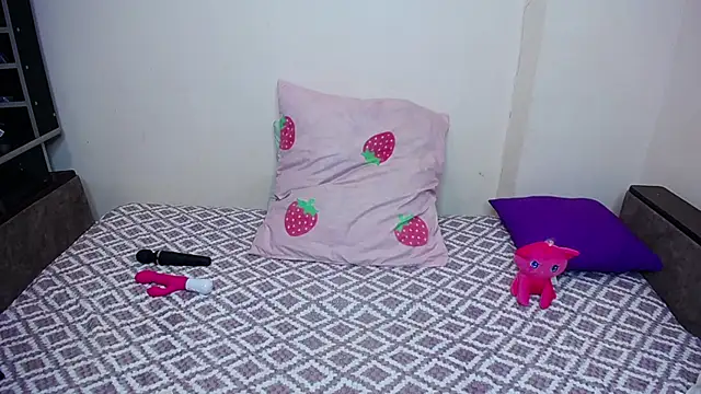 Olivia Graceee online show from 12/16/25, 09:58