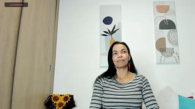 Evawalker  online show from 02/26/25, 04:36