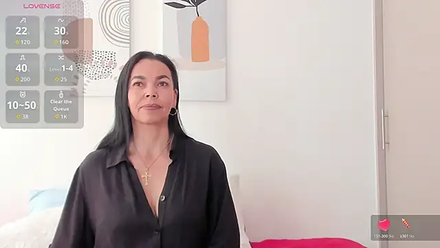 Evawalker  online show from 11/26/25, 04:30