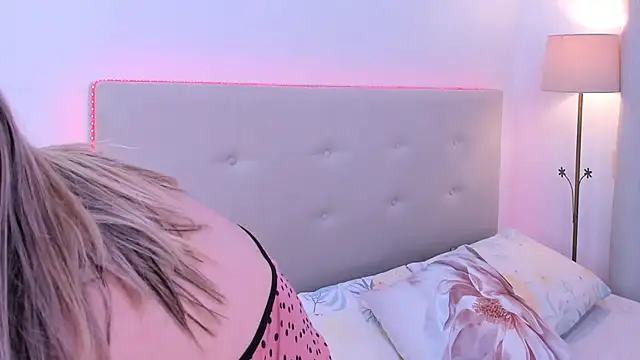 MissMaria online show from 04/23/26, 08:44