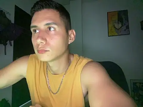 Snapshot of Abercend chatting on 10/19/25, 01:17 Abercend online show from 10/19/25, 01:17