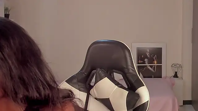 SavannahWildee online show from 12/11/24, 10:47