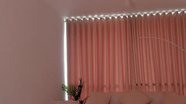 SavannahWildee online show from 09/14/25, 11:42