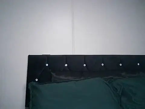 Nyxie Chaos online show from 04/21/26, 02:01