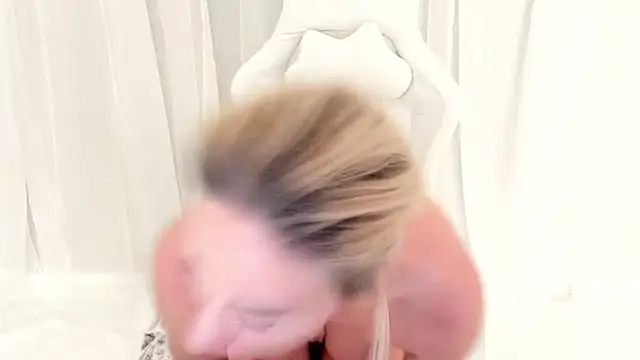 Snapshot of PorchaPlay chatting on 01/30/25, 08:01 PorchaPlay online show from 01/30/25, 08:01