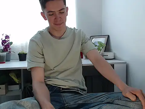 Eliantg online show from 11/15/25, 04:25