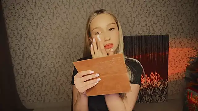 Snapshot of SweetTimee chatting on 01/14/25, 08:59 SweetTimee online show from 01/14/25, 08:59