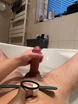 Snapshot of Bigdick0301 chatting on 12/28/24, 02:21 Bigdick0301 online show from 12/28/24, 02:21