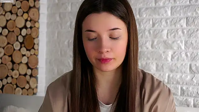 LowOncoming online show from 10/04/25, 01:36