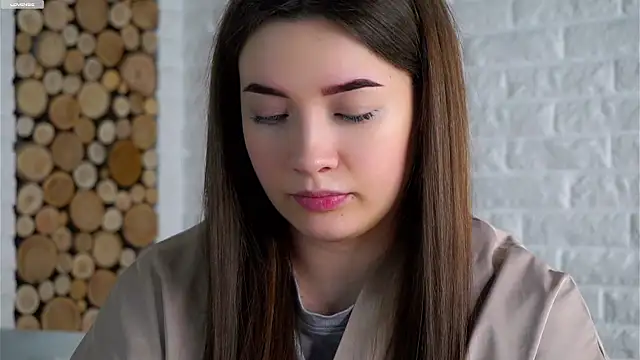 LowOncoming online show from 02/07/26, 02:04