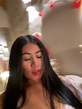 Snapshot of _MadiLee_ chatting on 02/10/25, 12:41 MadiLee online show from 02/10/25, 12:41