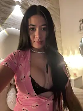 Snapshot of _MadiLee_ chatting on 02/28/25, 09:33 MadiLee online show from 02/28/25, 09:33