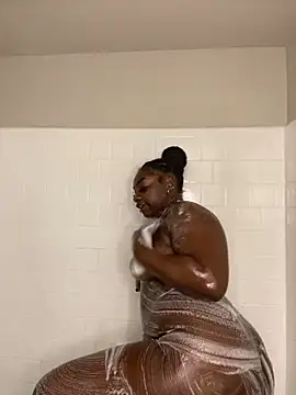 Snapshot of LillShayy chatting on 12/07/24, 10:50 LillShayy online show from 12/07/24, 10:50