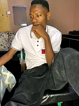 Snapshot of fireboyafrica chatting on 10/17/25, 01:14 fireboyafrica online show from 10/17/25, 01:14
