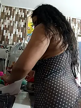 Snapshot of Michelle_Brito1 chatting on 03/14/25, 01:37 Michelle Brito1 online show from 03/14/25, 01:37