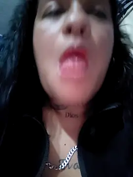 Snapshot of Michelle_Brito1 chatting on 05/13/26, 09:44 Michelle Brito1 online show from 05/13/26, 09:44