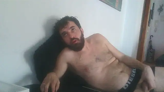 Snapshot of FJcouple chatting on 01/08/25, 04:00 FJcouple online show from 01/08/25, 04:00