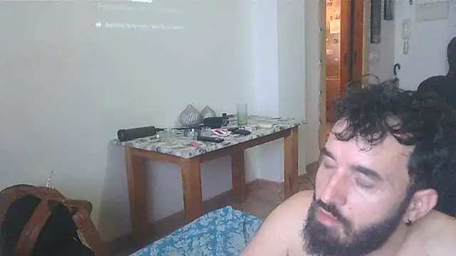 Snapshot of FJcouple chatting on 01/24/25, 10:32 FJcouple online show from 01/24/25, 10:32