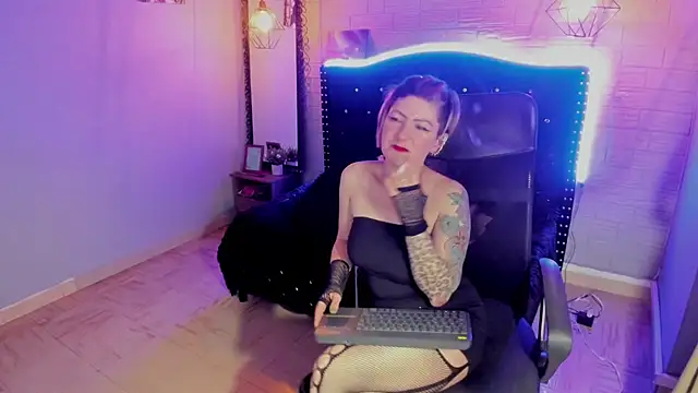 Maria fernandaxxx  online show from 12/27/24, 09:17