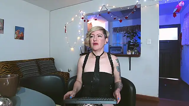 Maria fernandaxxx  online show from 03/19/25, 02:35