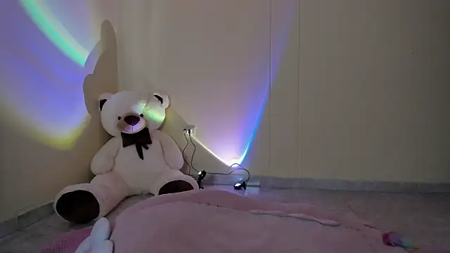  maiahairy  online show from 10/17/25, 01:14